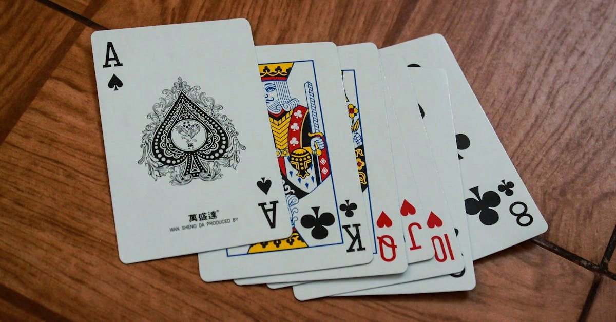 Мини-игры онлайн-казино на экране с яркими эффектами и интерфейсом